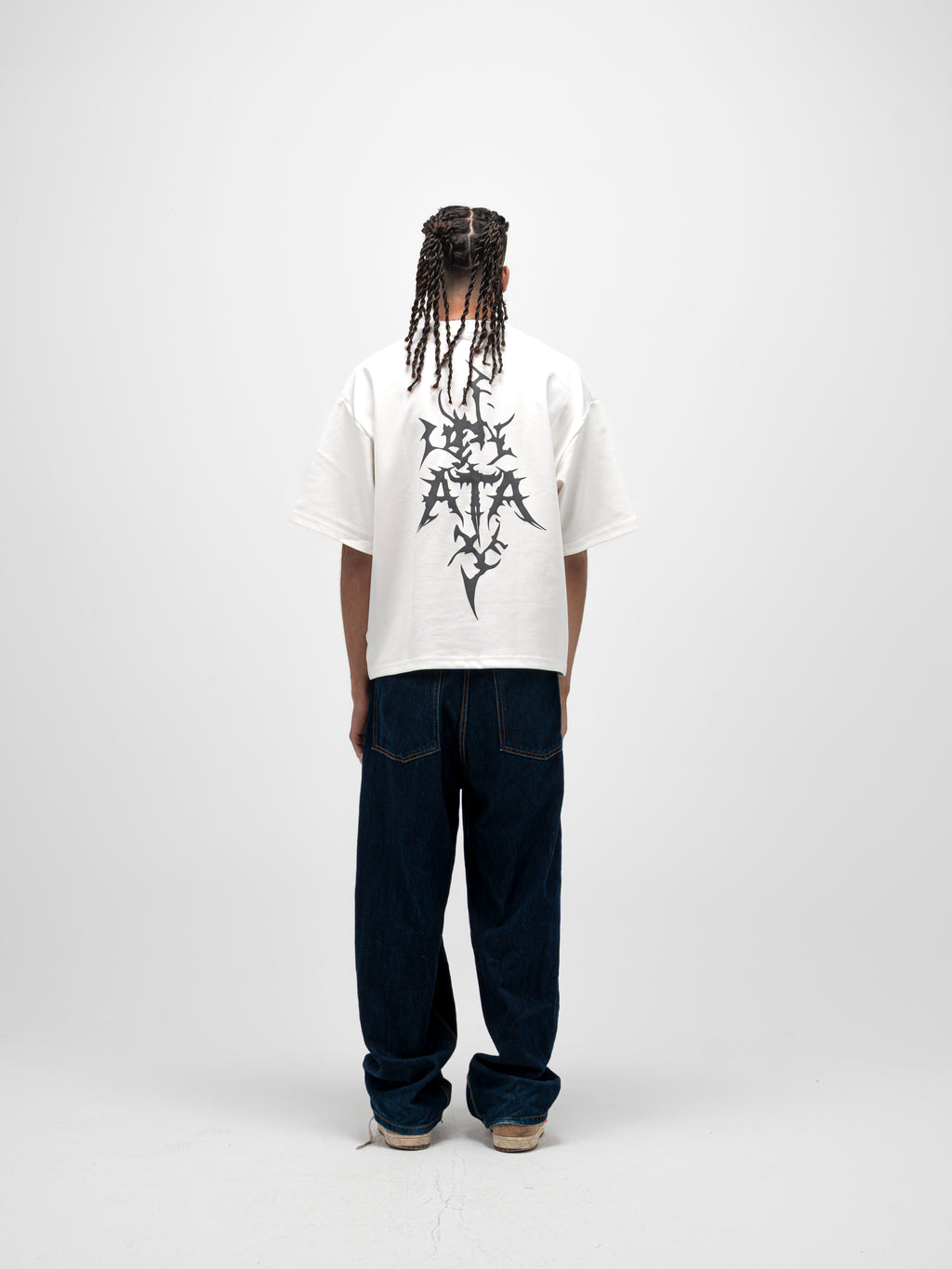 [001] WHITE T-SHIRT